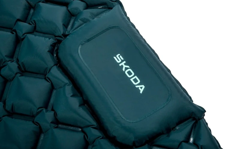 4d305aa5721ed96ada2319fb526bda7c.jpg